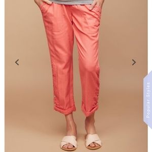 2 for $10 Motherhood Maternity linen capri pants